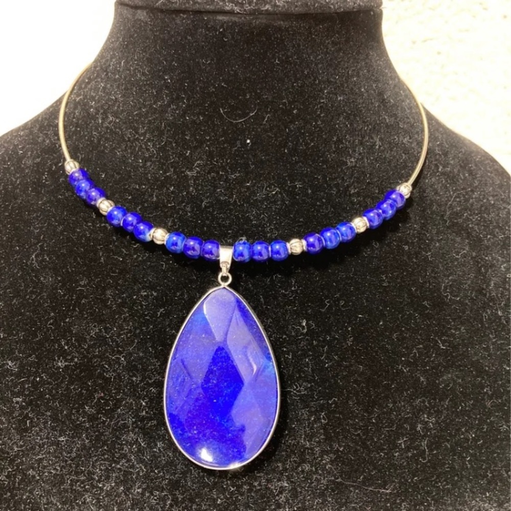 Agate handmade deep blue choker pendant